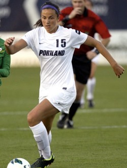 Amanda Frisbie college soccer Portland