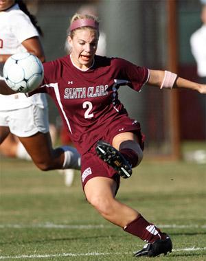 santa clara women's college soccer player julie johnston
