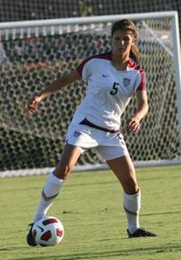 U17 WNT soccer player Maddie Bauer