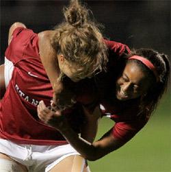 stanford women's college soccer players lindsey taylor and Kirsty Zurmuhlen
