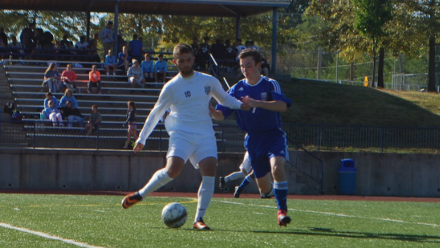 Gateway: Memorial continues winning ways