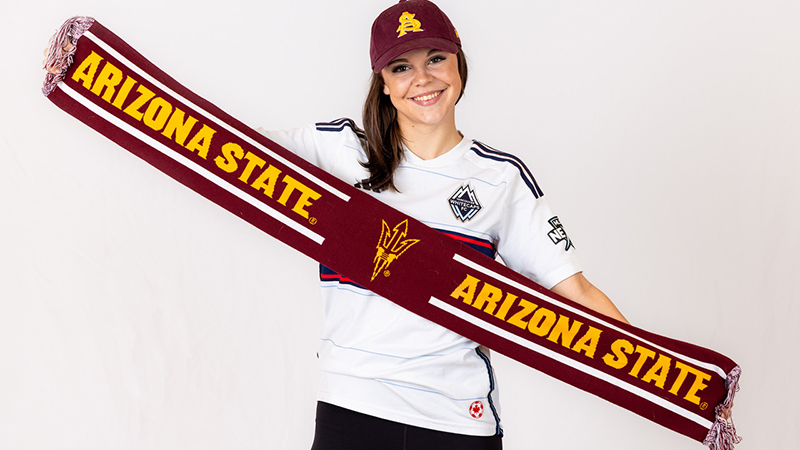 2025 Women's DI International Signees