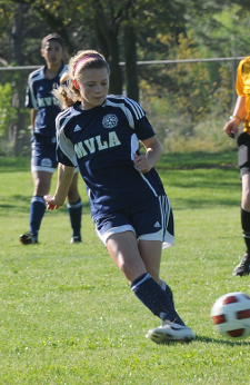 MVLA club soccer player Zoe Pacalin