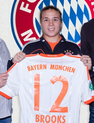 Amber Brooks UNC Bayern Munich signing