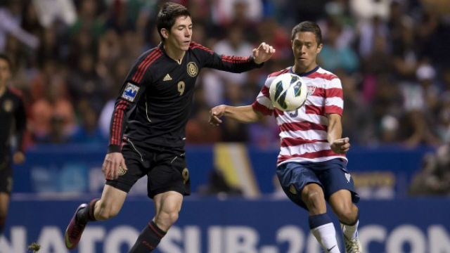 Mexico beats U.S. late for CONCACAF crown