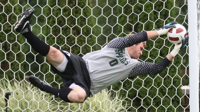 SMU climbs, Rowe sizzles for UCLA