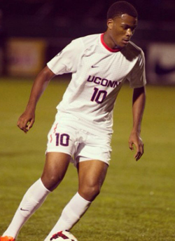Cyle Larin UConn college soccer
