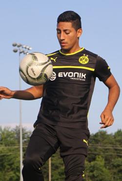 Junior Flores, boys club soccer, borussia Dortmund
