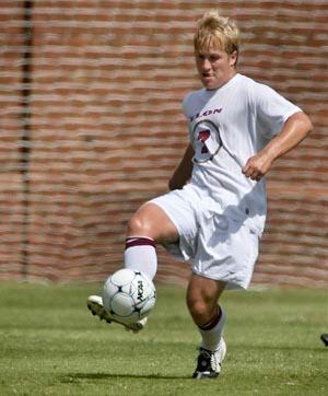 mens college soccer player