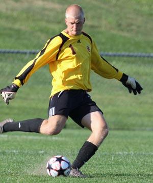 mens college soccer player