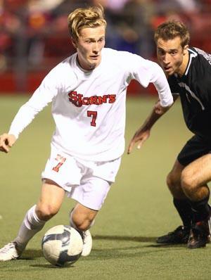 mens college soccer player