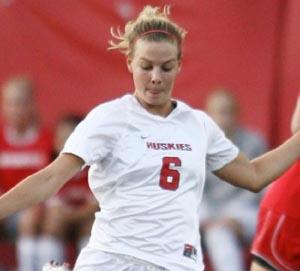 womens college soccer player