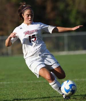 womens college soccer player