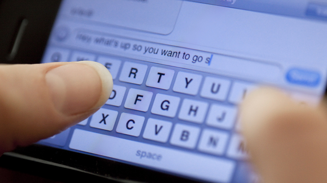 NCAA bylaw allowing texts goes into effect