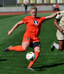 jannelle flaws illinois soccer