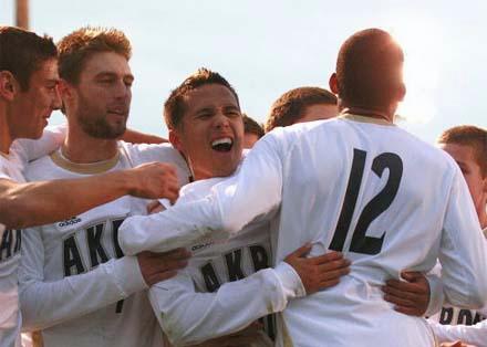 Virginia, Akron advance to Men's College Cup Final