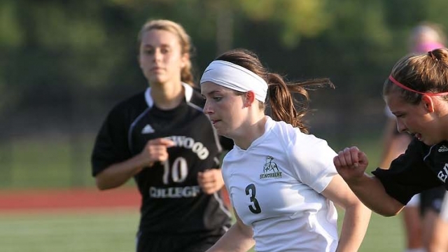 Vanden Avond sets DIII scoring record