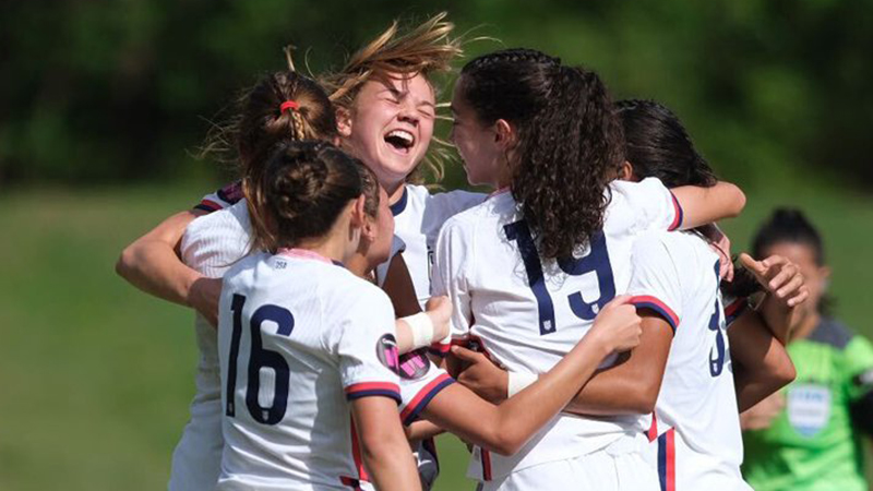 Highlights: U.S. U17 WNT cruise to win