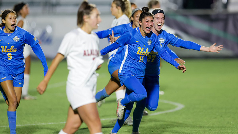 College Cup: UNC, UCLA Advance to Final