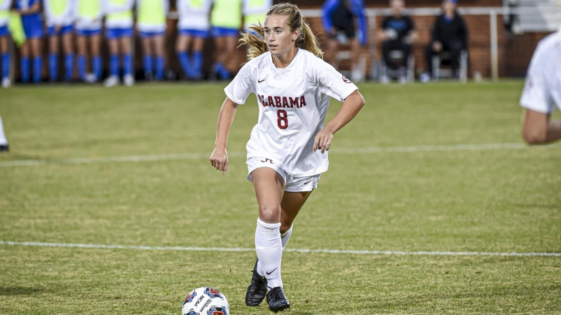 5 women's college soccer players to watch in the 2021 preseason top 25