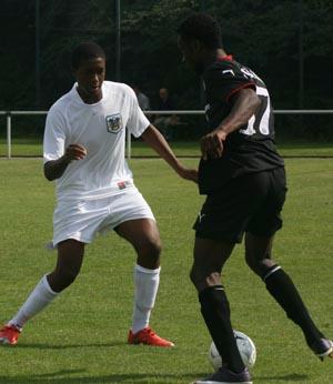 mens college soccer player darvin ebanks