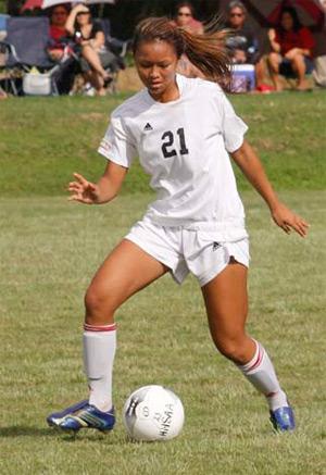 girls club soccer player Krystal Pascua, Leahi SC U18