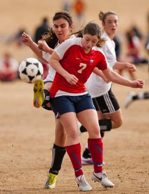 girls youth club soccer players