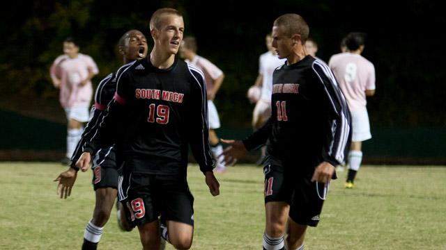 Yort sacrifices, fights back from injury