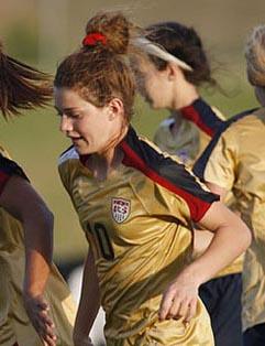 elite girls club soccer and women's college soccer player kealia ohai