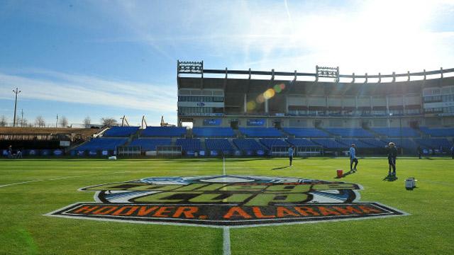 Creighton, Charlotte square off at Cup