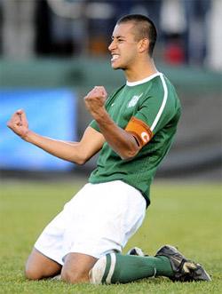 charlotte men's college soccer player charles rodriguez