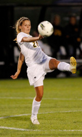 college soccer player Iowa Cloe Lacasse