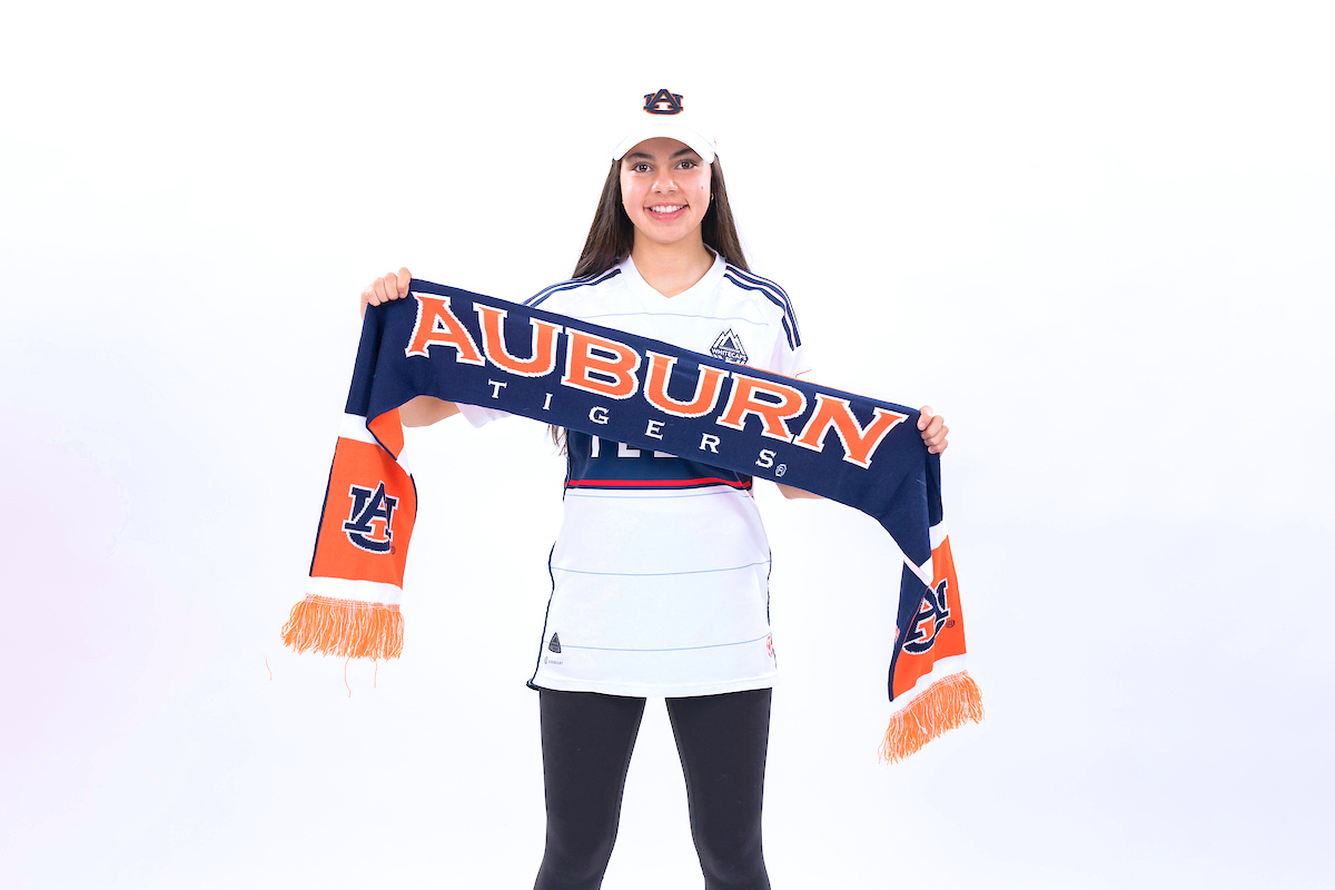 Jeneva Hernandez Gray - Auburn
