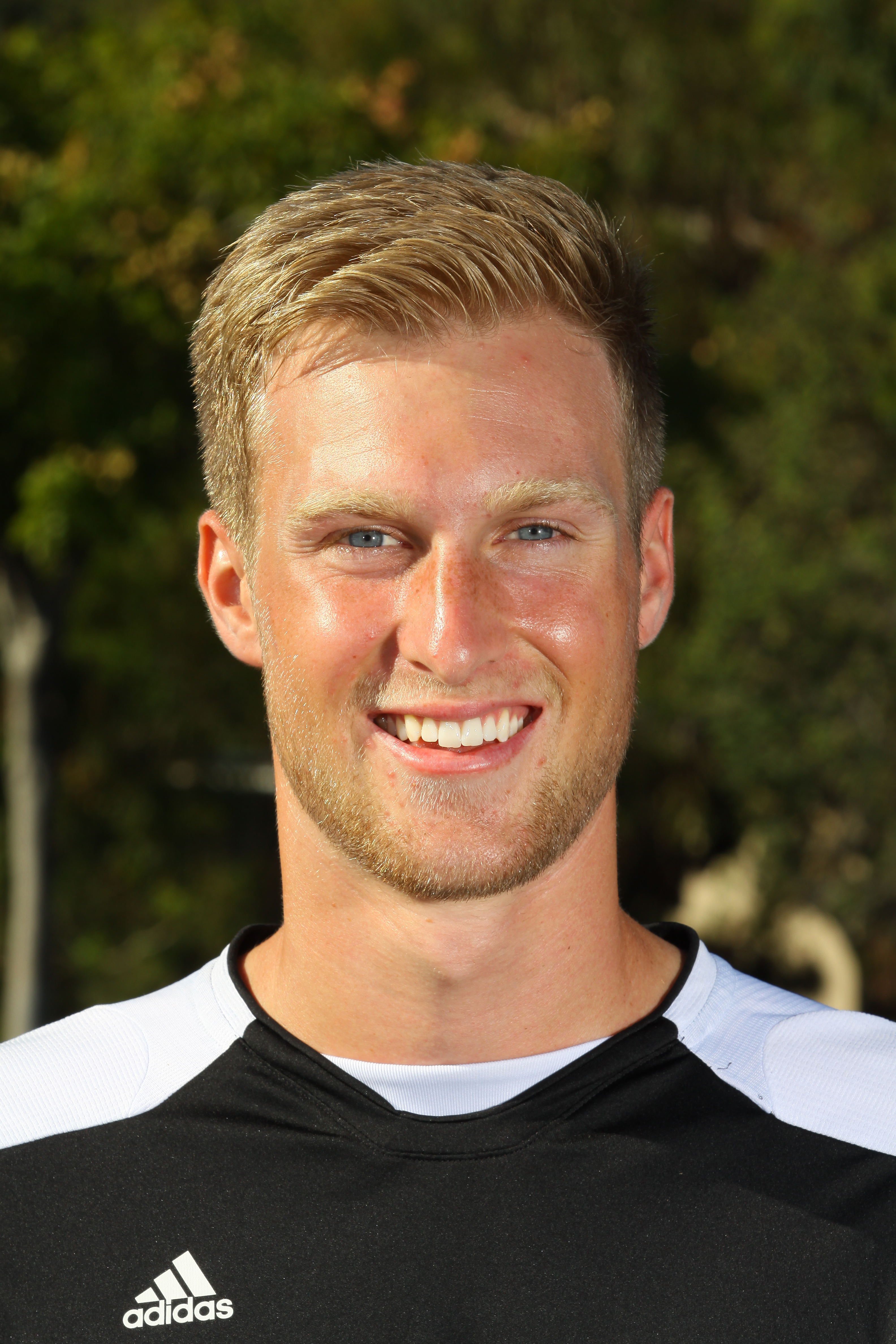 Elliot Farmer