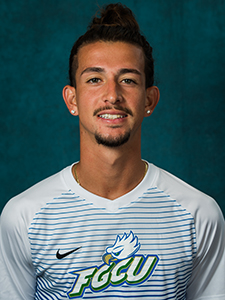 Dennis Zapata